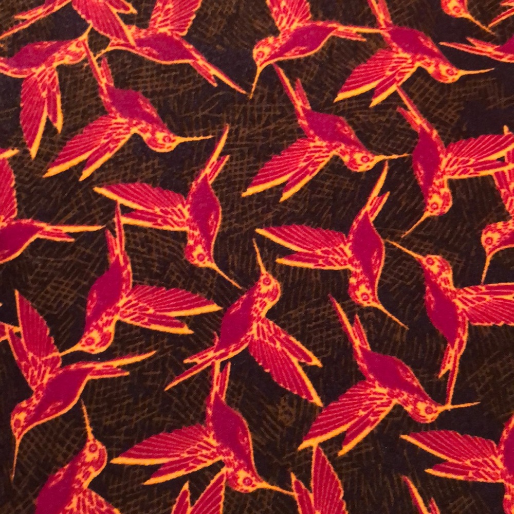 Lularoe hummingbird leggings